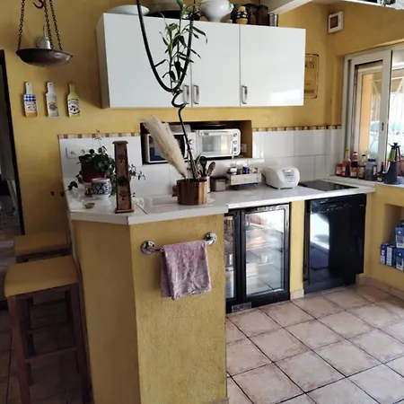 Dorm Camp Backpackers Marseille